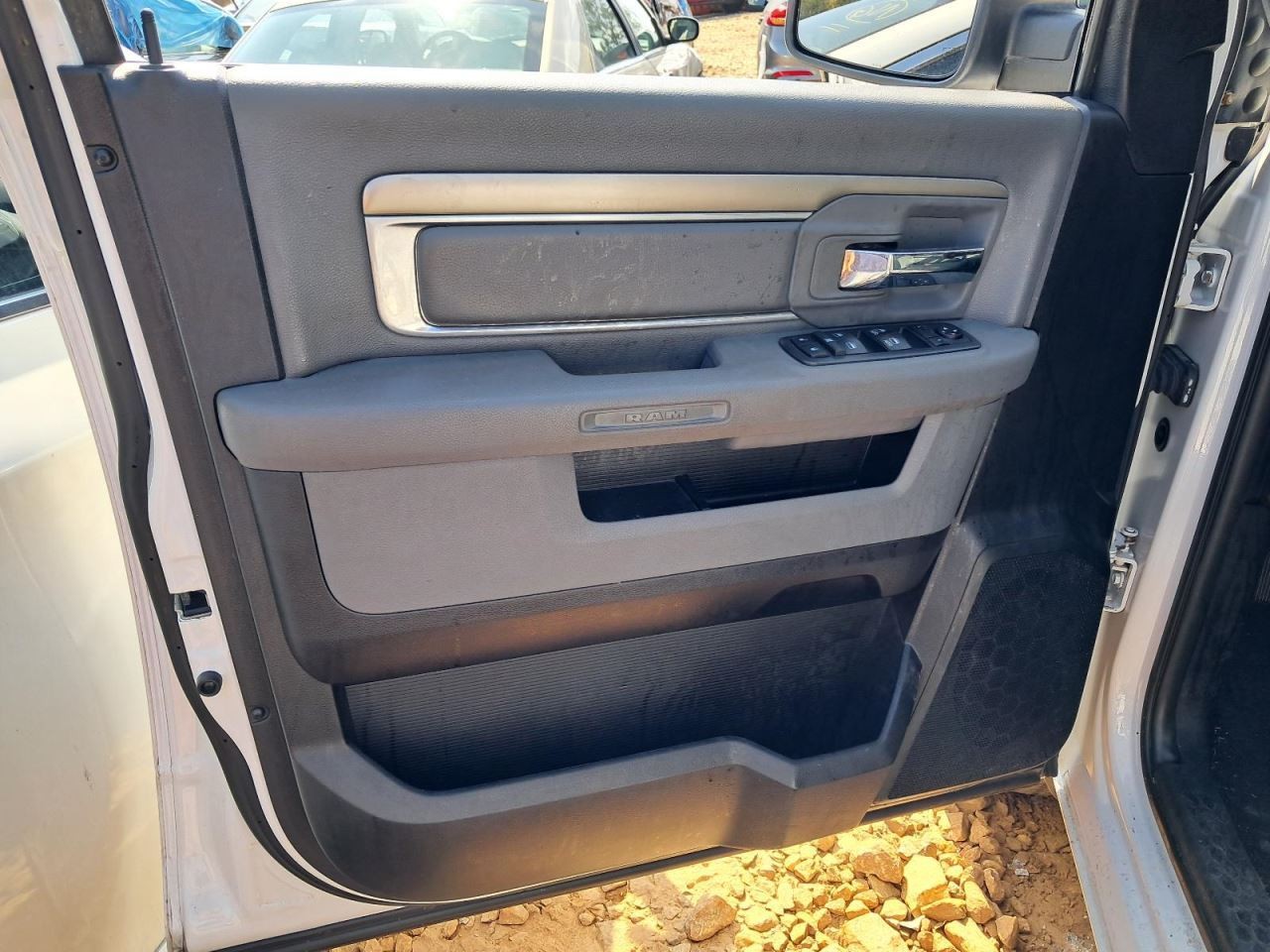 TDODR1500 2018 Glove Box 4797760