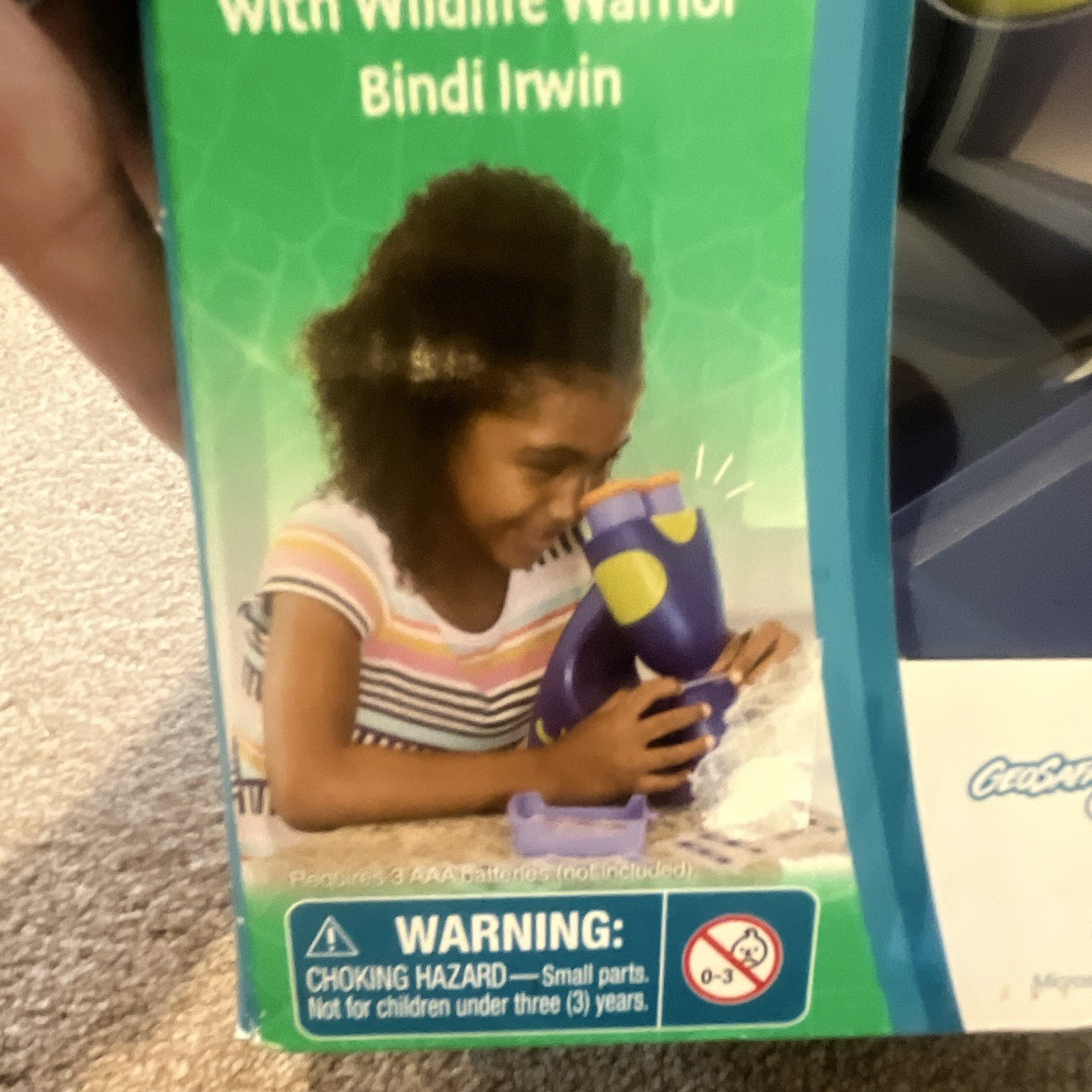Educational Insights GeoSafari Jr. Talking Microscope, Bindi Irwin, Ages 3+