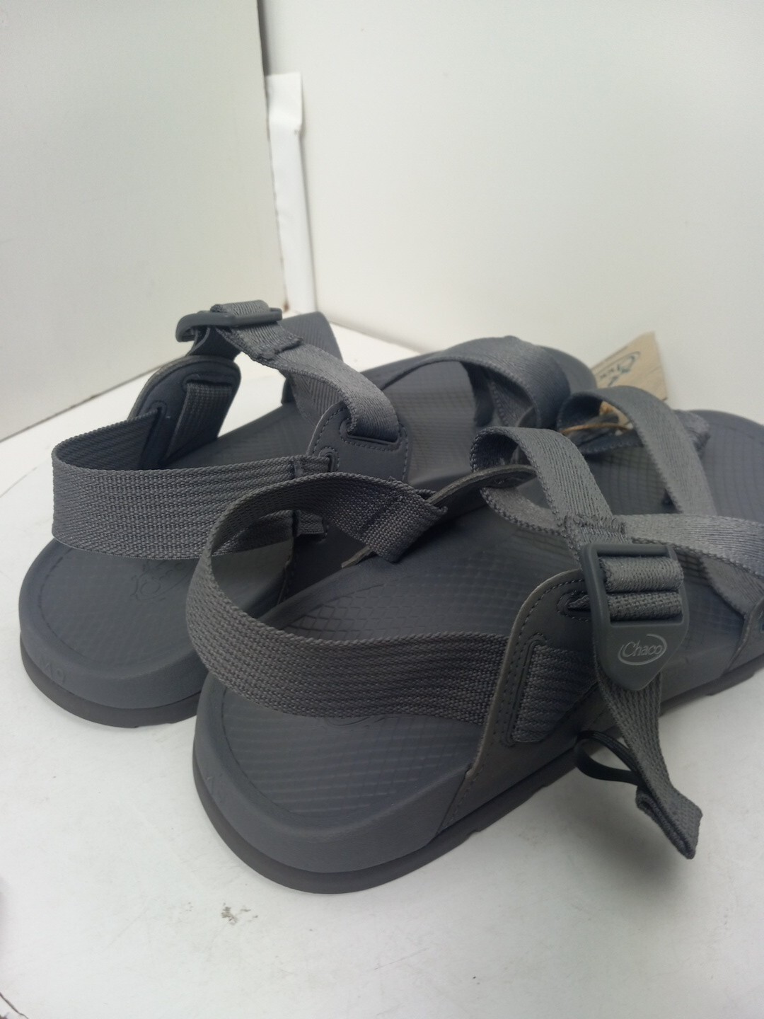 Chaco Lowdown 2 Mens Sz 12 Gray Strappy Trail Hiking Toe Loop Sandals