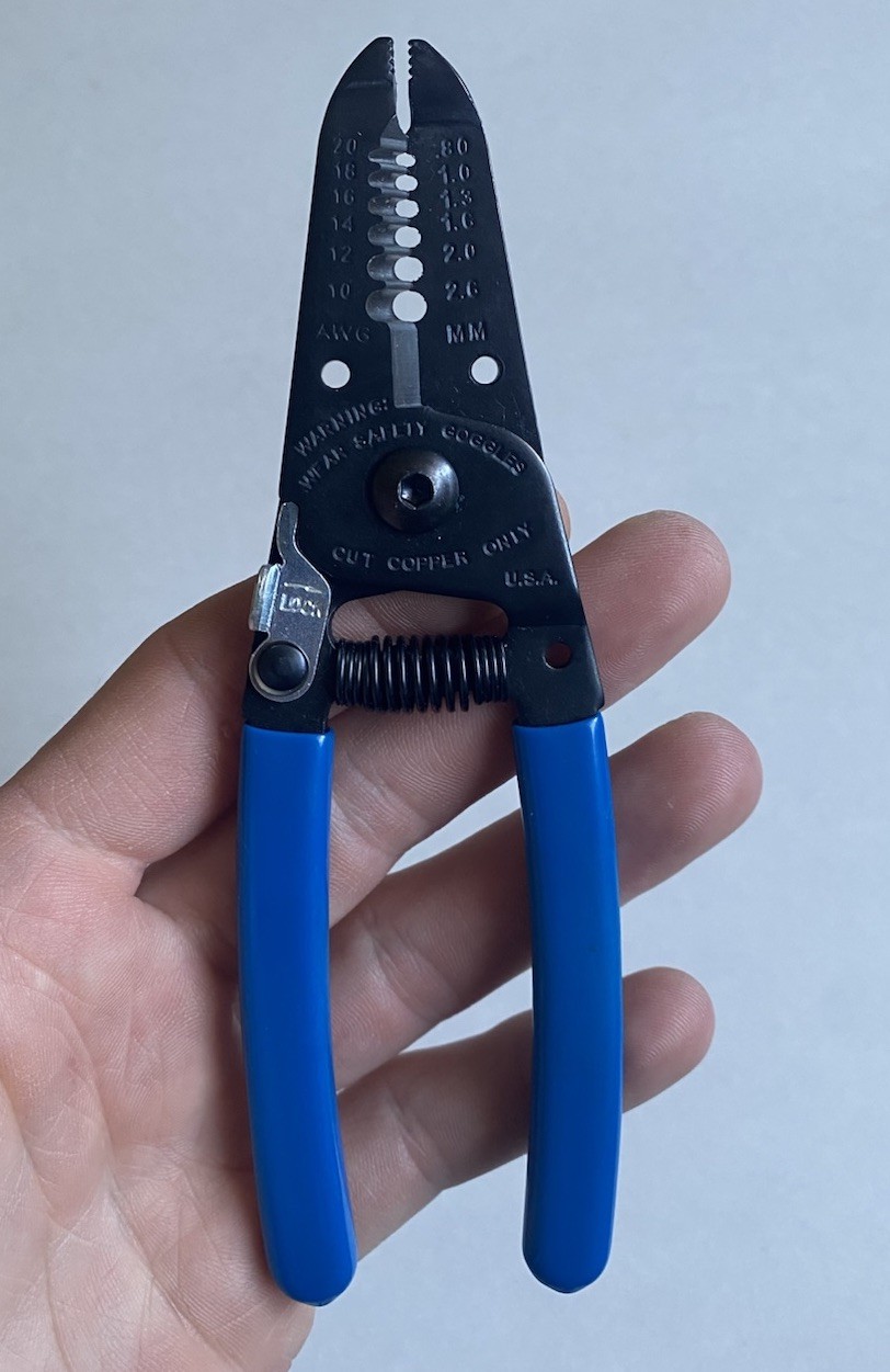 Imperial IE-177 Wire Stripper Cutter 10–20 AWG Blue Handles Made USA