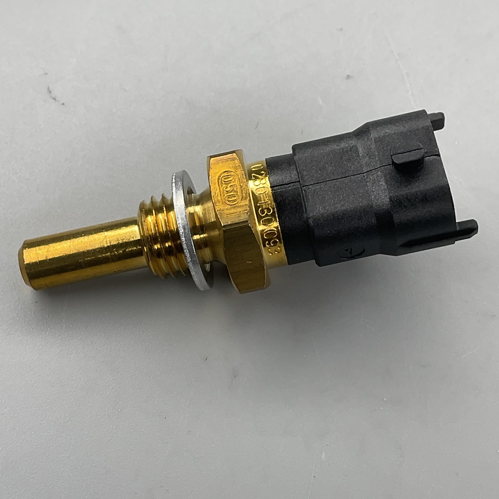OE GENUINE Temperature Sensor 0280130093 For Cadillac Catera Bentley Mulsanne