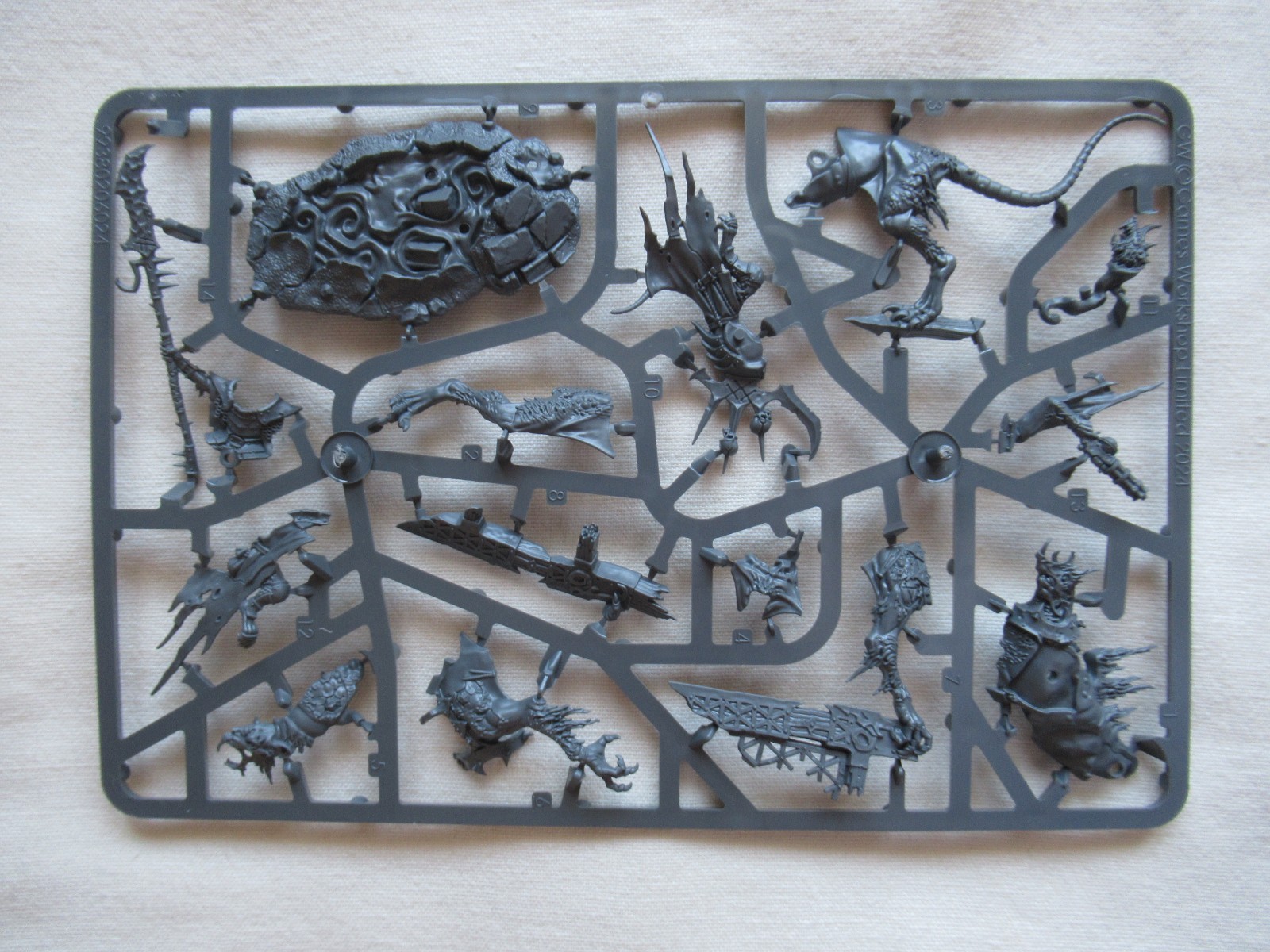 Skaven Clawlord On Gnaw-Beast *Warhammer/Age Of Sigmar* Games Workshop