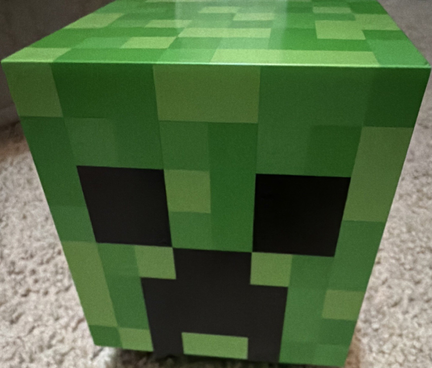 Minecraft Creeper Green LED Night Light, Battery Powered Portable Plastic Cube