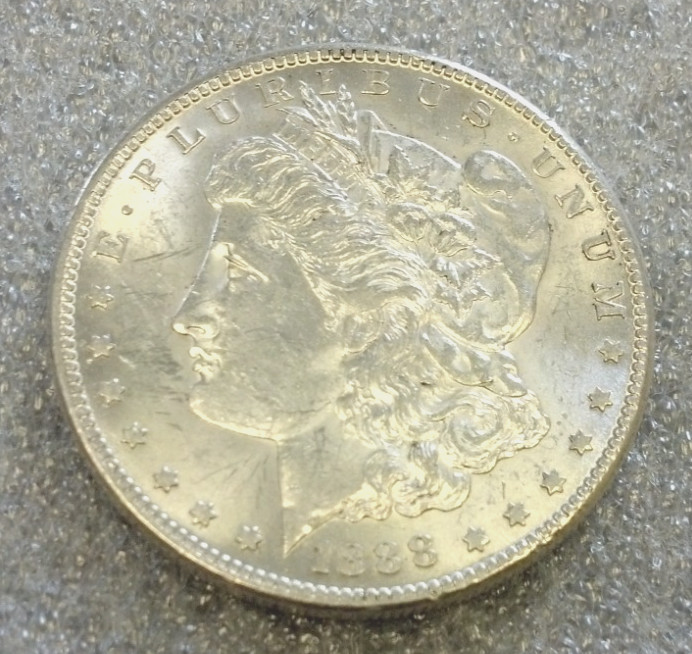 1888-S MORGAN SILVER DOLLAR BU WHITE (3115)