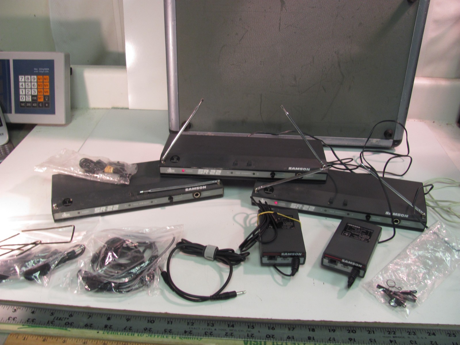 Samson SR22 True Diversity VHF Receiver 190.6 MHz  Samson St-2 +more