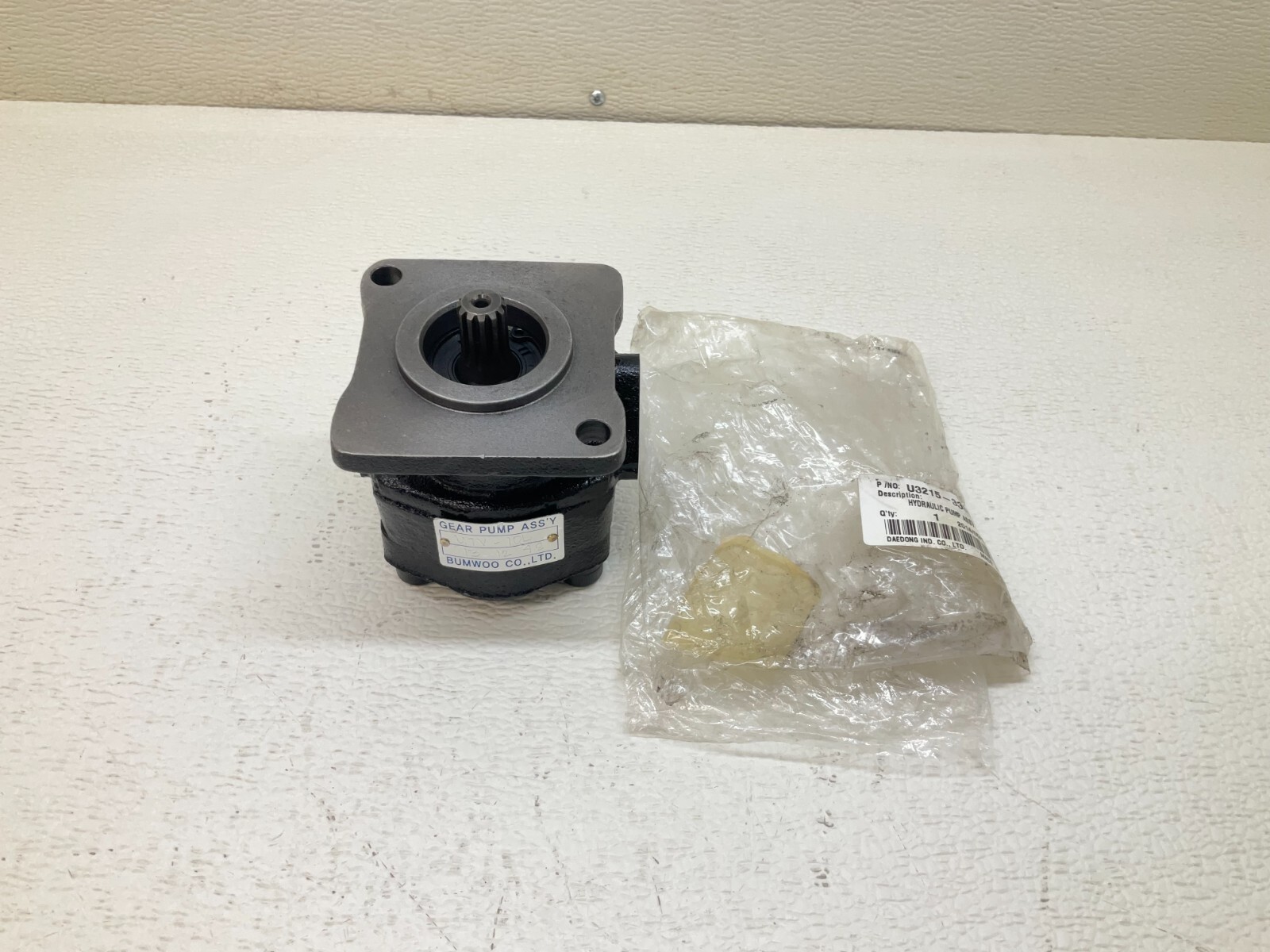 Daedong Kioti U3215-33301 Hydraulic Pump Assy U321533301 U3215 New (TSC)