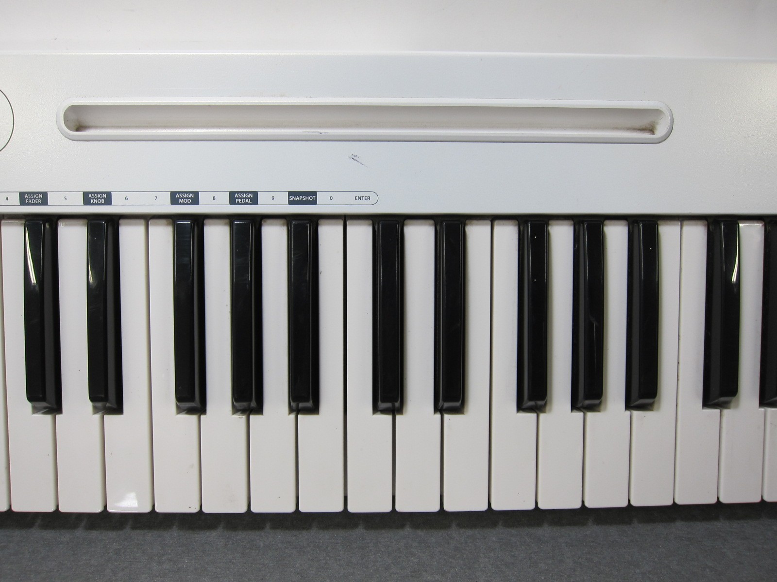 Samson Carbon 49 USB Midi Controller Keyboard - TESTED