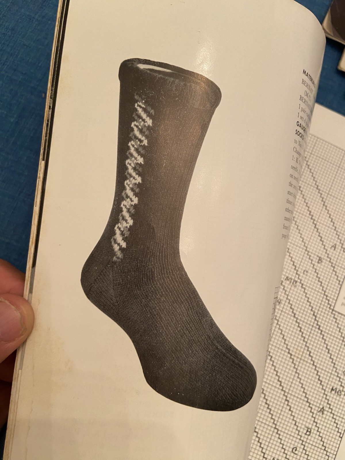 1949 BERNAT HANDICRAFTER #20 Socks Anklets Accessories