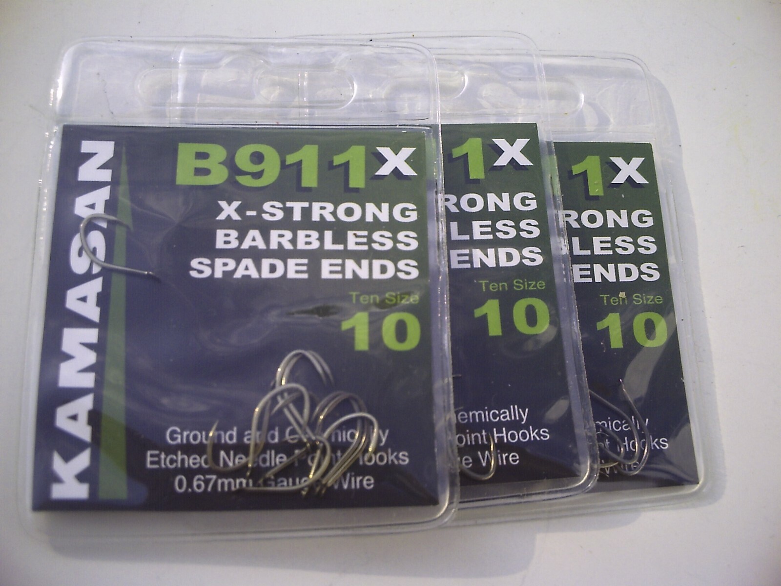 30 x B911 XStrong Barbless Spade End Hooks.Size 10.For Carp, Chub & Big Fish.
