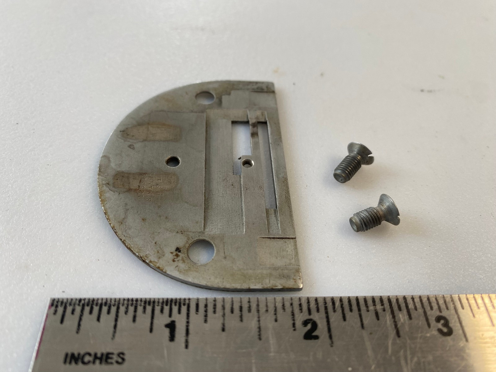 Singer 15 Sewing Machine Part (1954) – Throat Plate