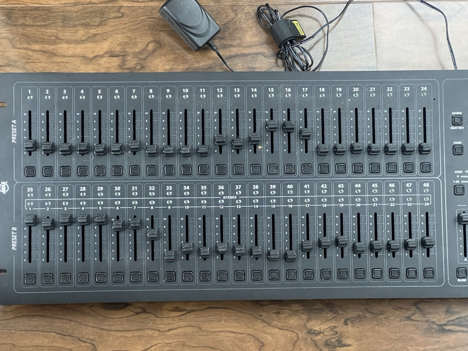 American DJ ADJ SCENE SETTER-48 Console DMX Controller 48 Channel + 12 Channel