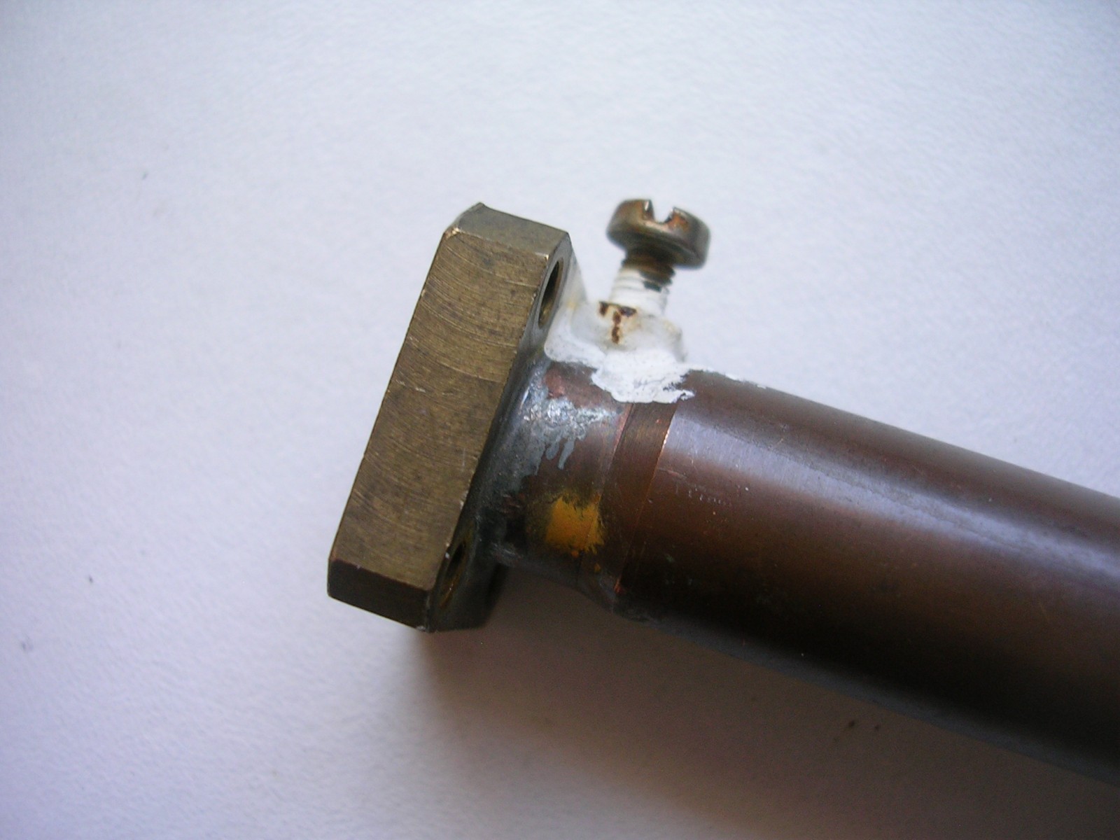 WAVEGUIDE WR28 SQUARE FLANGE ADAPTER TO ROUND WAVEGUIDE #3810