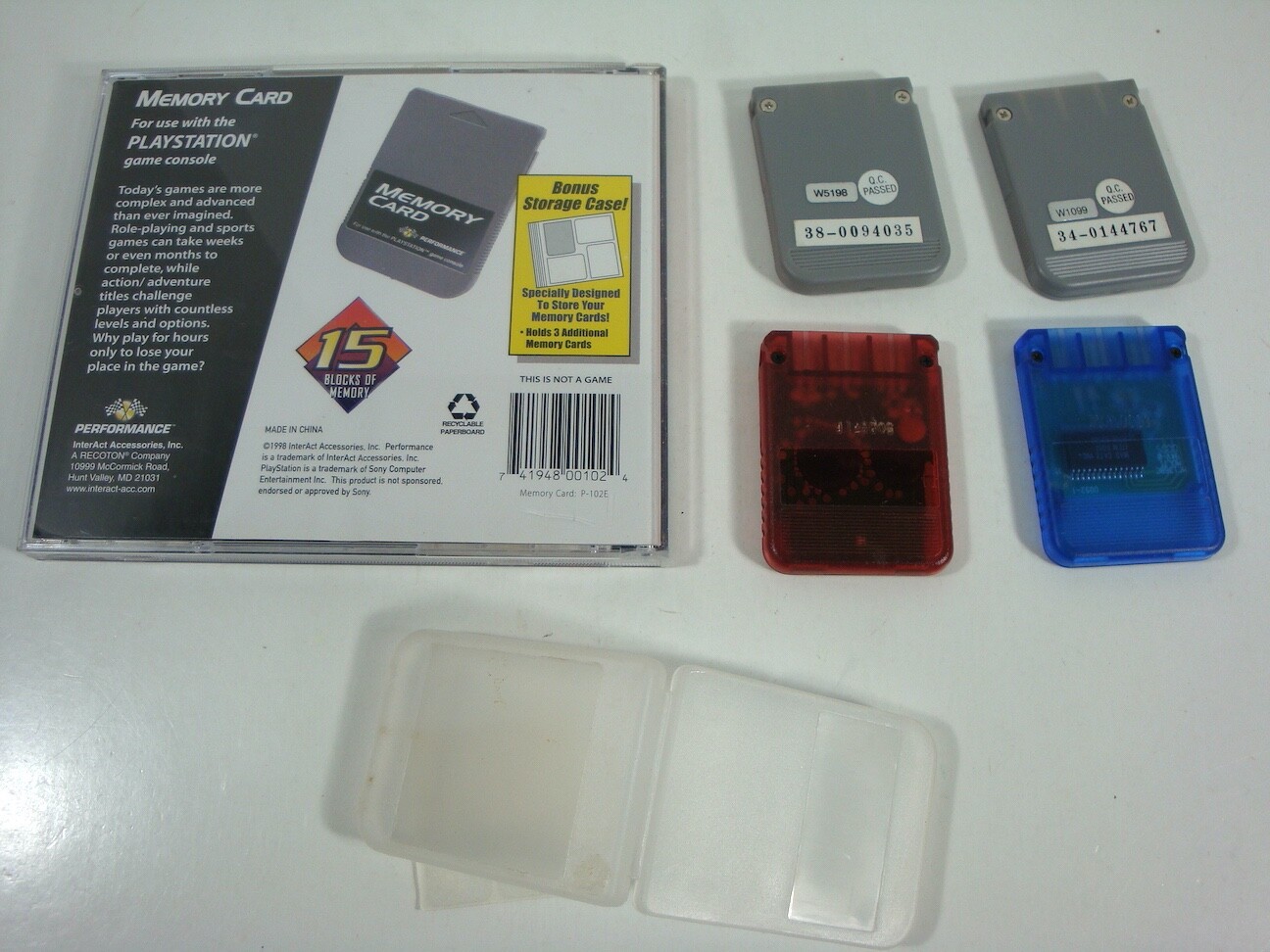 4 Sony Playstation PS1 Memory Cards - 2 MadCatz & 2 Performance