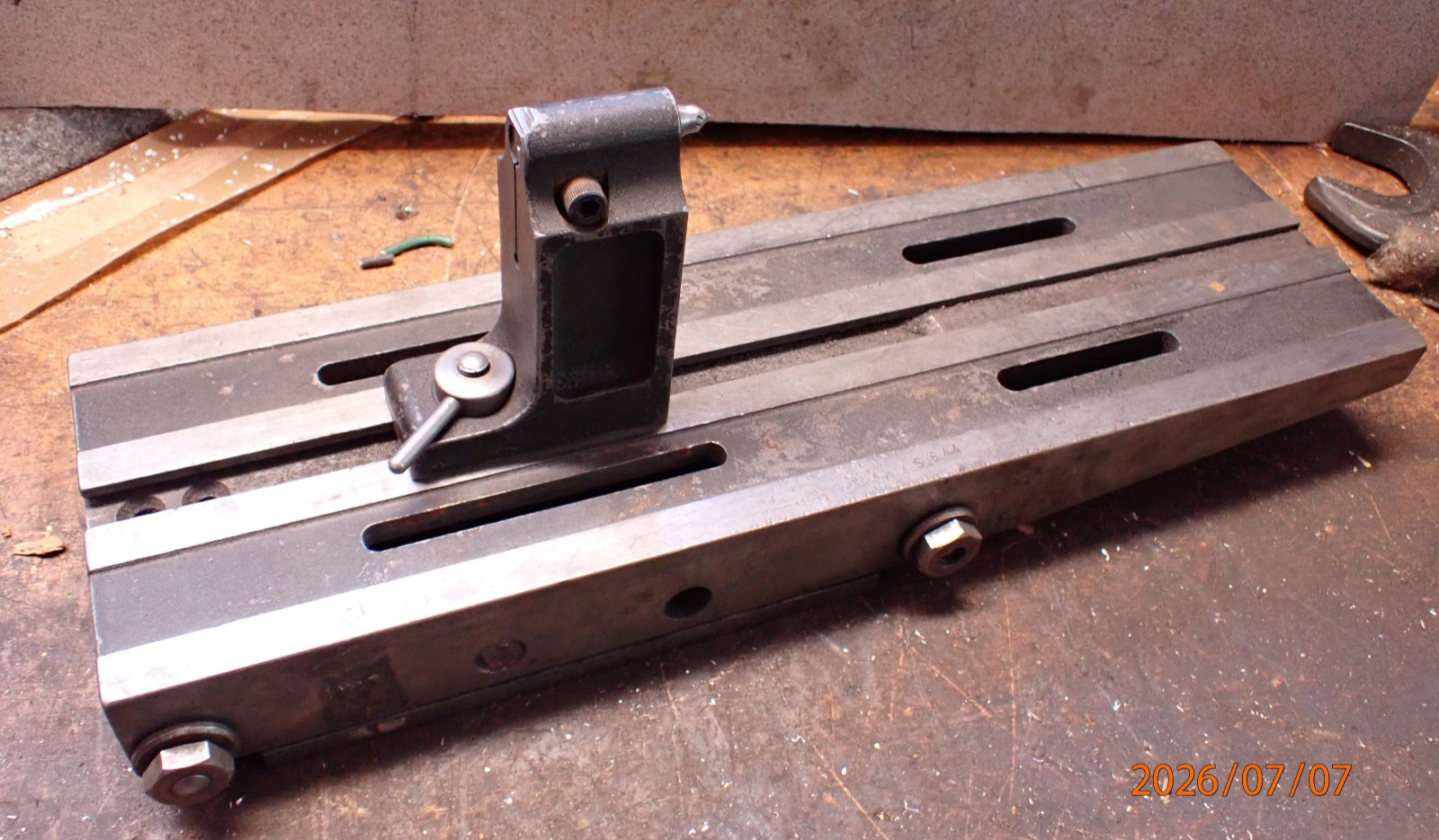 OLDER MACHINIST FIXTURE SETUP PLATE WITH TAILSTOCK