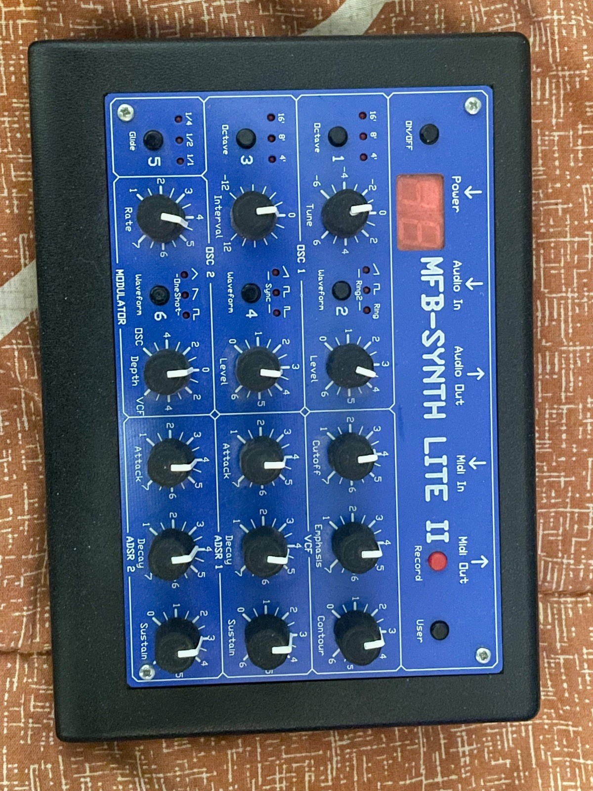 MFB synth Lite 2