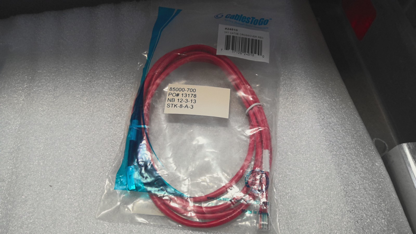 #24510 VCOM NP511B-7-RED 7ft Cat5e UTP Crossover Patch Cable (Red) (CO3BB2)