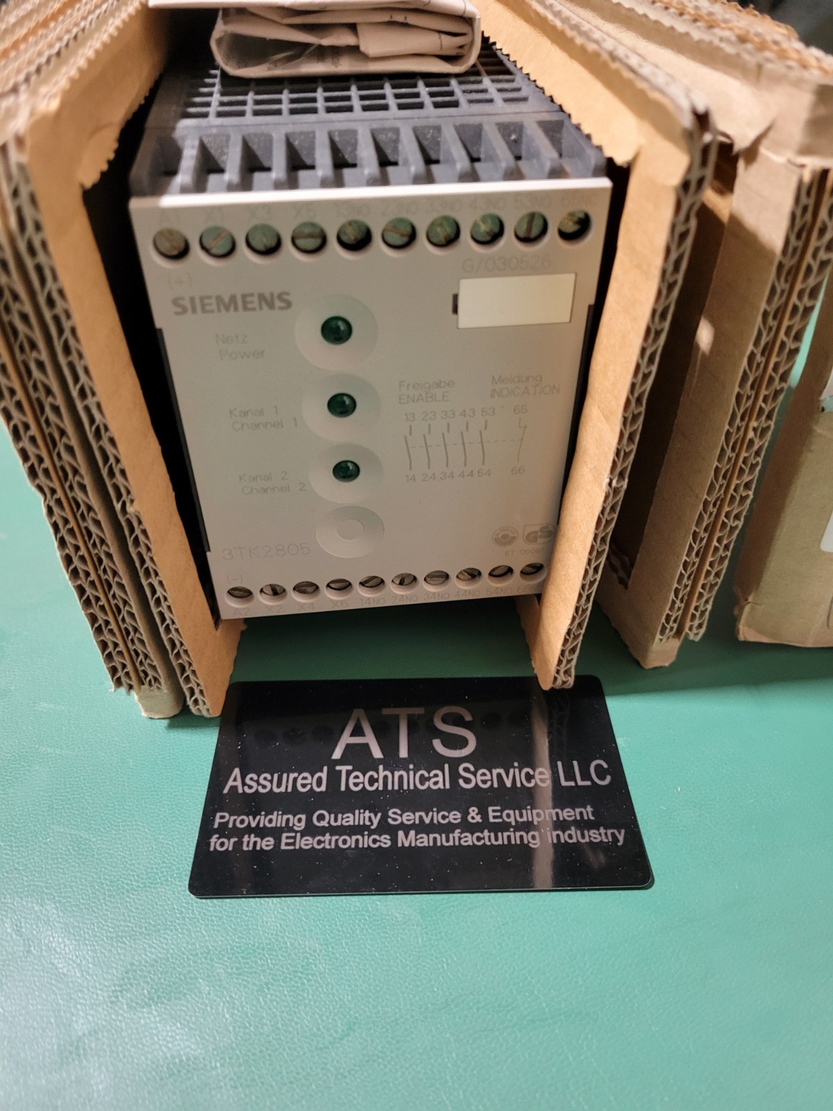 SIEMENS 3TK2804-0AC2 SAFETY CONTACTOR K2
