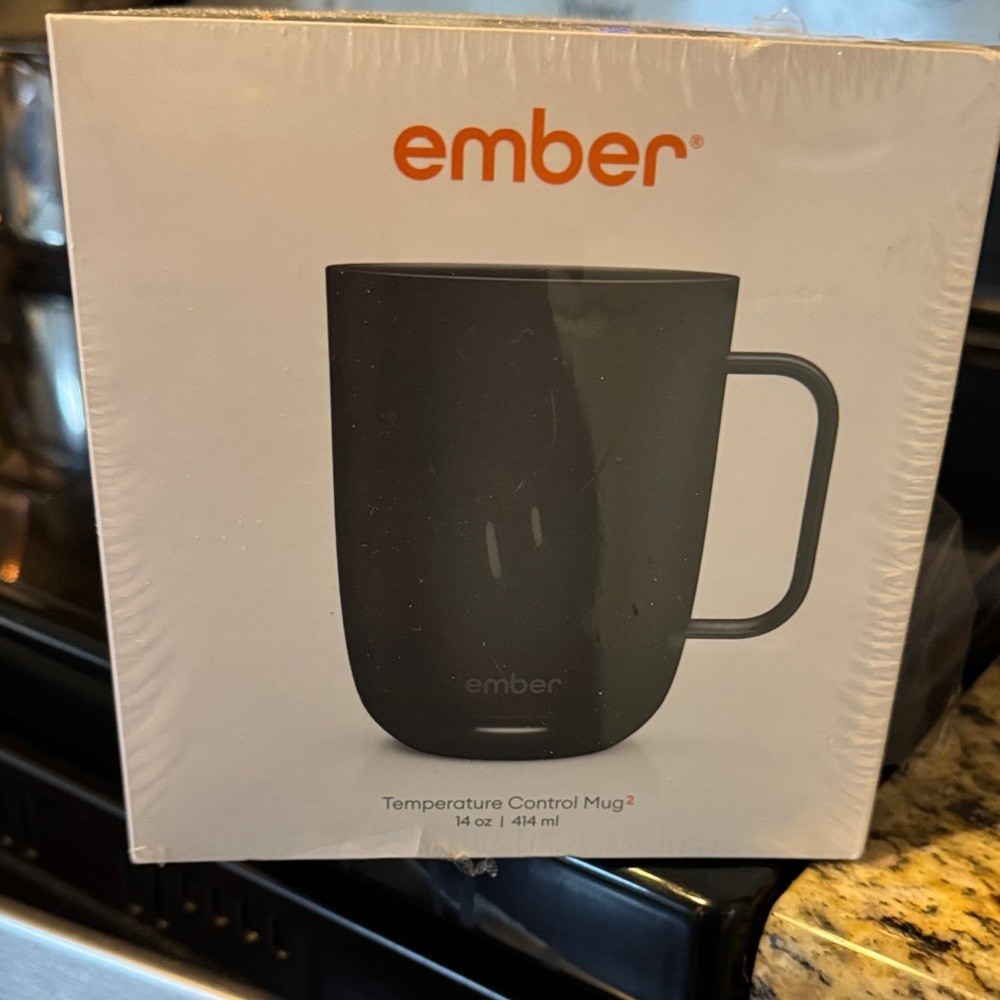 Ember NEW IN BOX 14 OZ Charcoal Temperature Control Mug 2