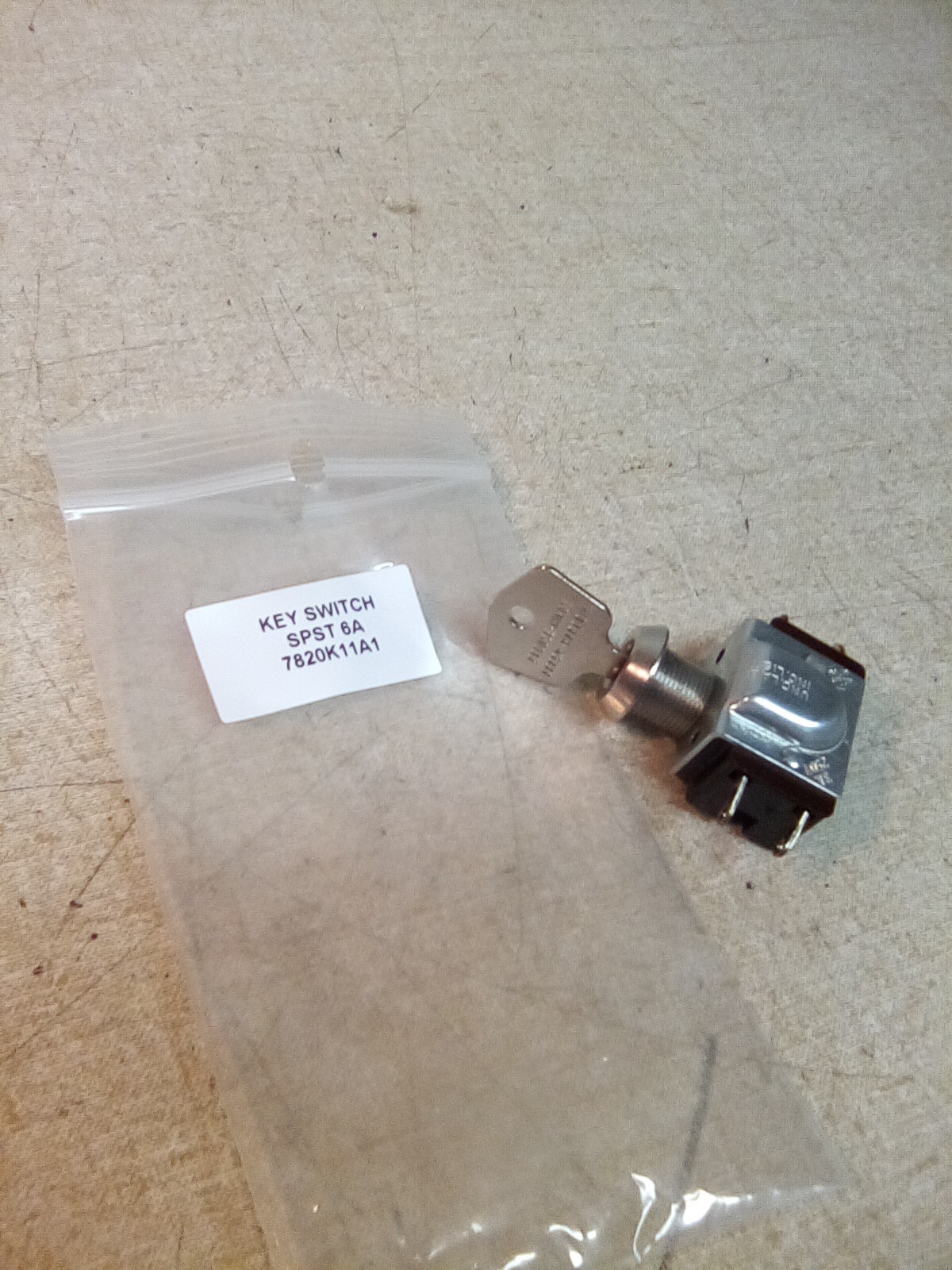 Crouse-Hinds Arrow Hart7820K11A1 SPST 6A Key Switch