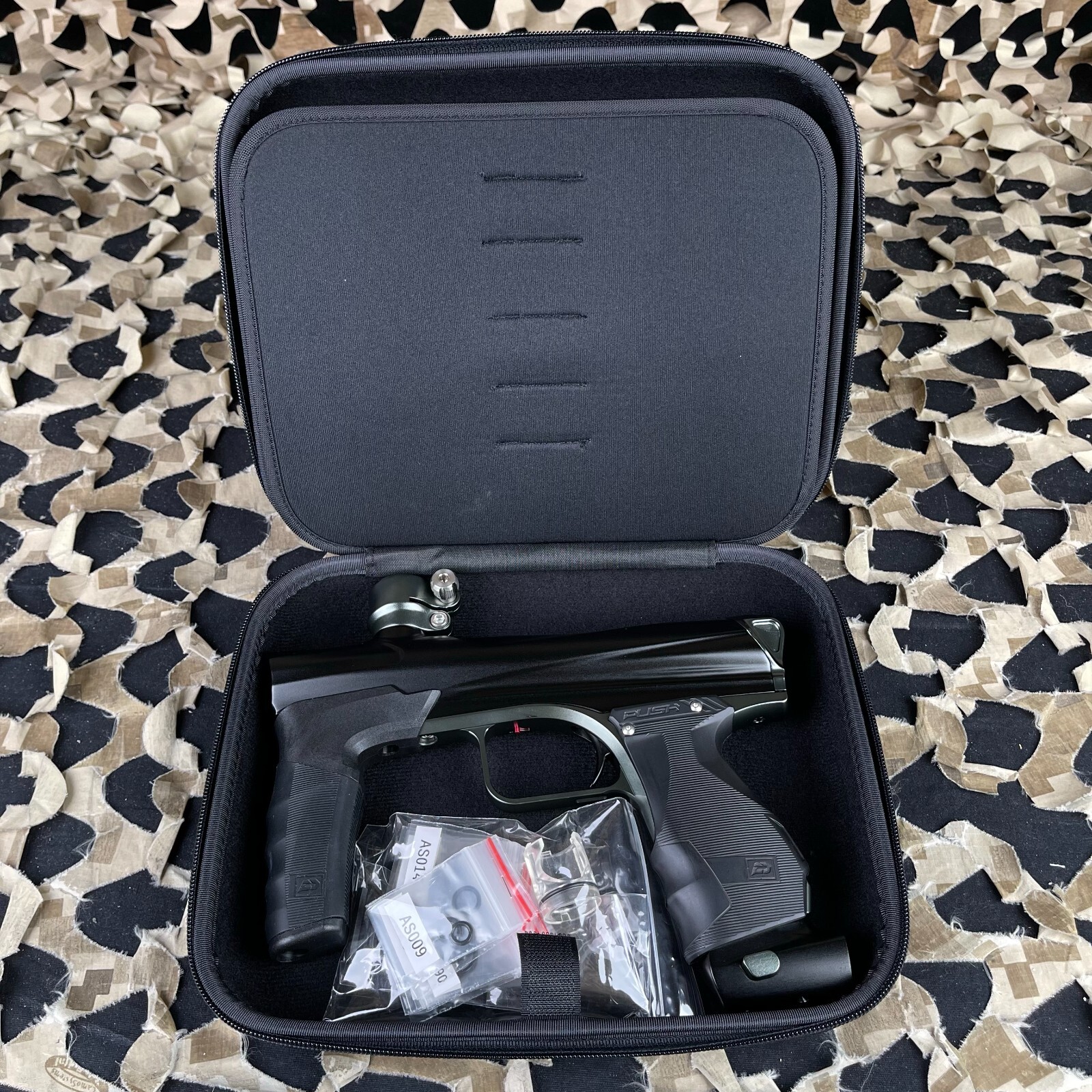 NEW Push Propel Mechanical Paintball Gun - Black/Grey