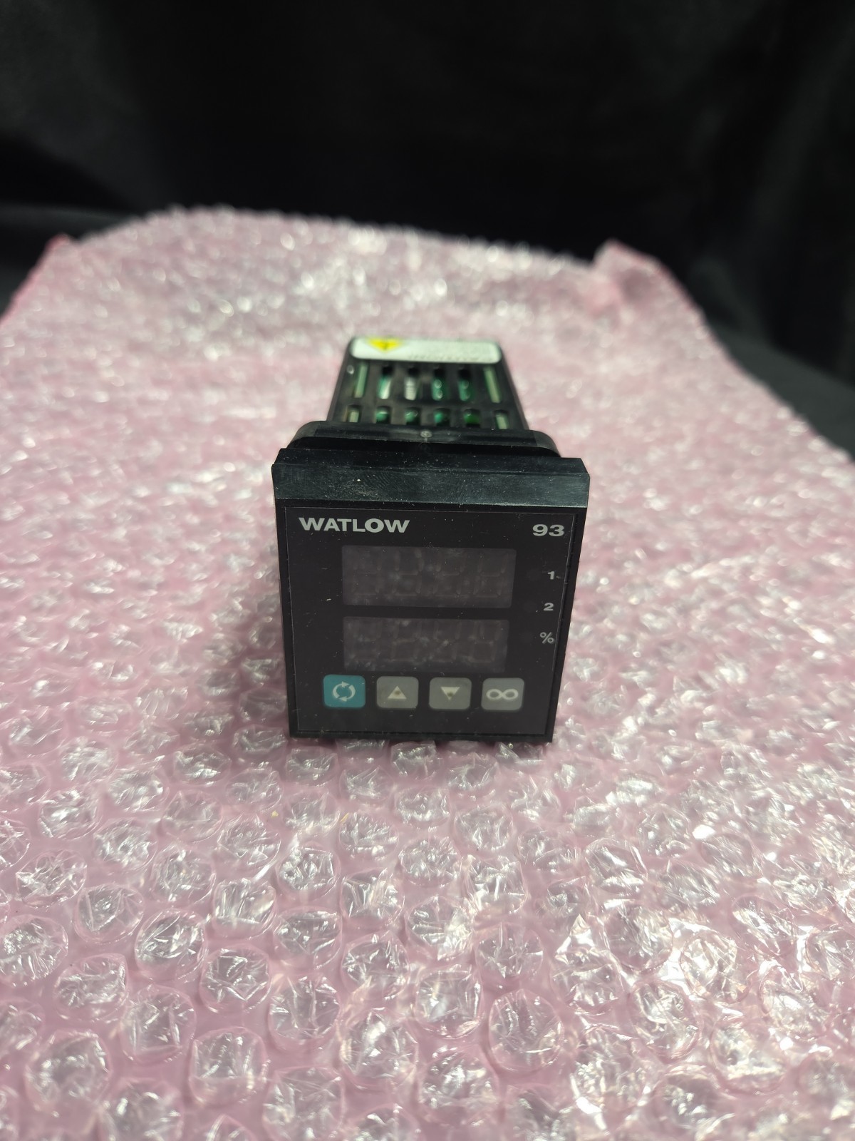 Watlow Series 93 temperature / process controller 93AA-1DA0-00RG