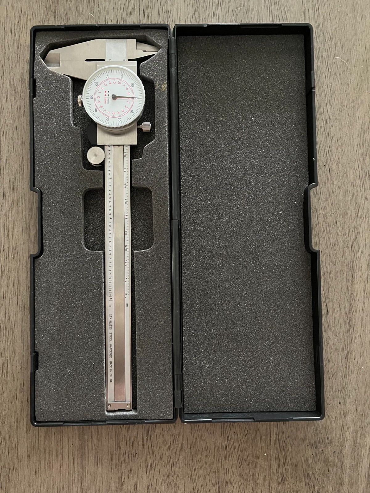 0 - 100mm Dial Caliper - inch/mm 0.001"/0.02mm used with case Unknown Brand