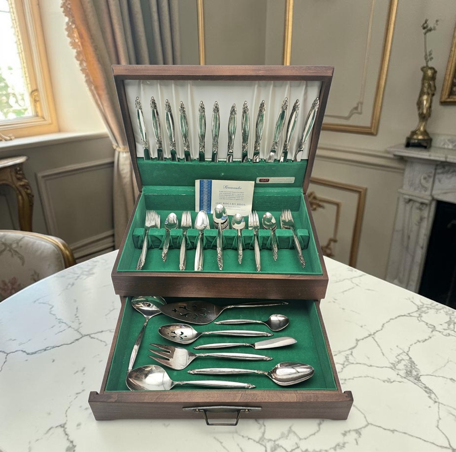 VTG 1847 Rogers Bros Garland Silverplate Flatware Set 80 pc Wood Chest Service