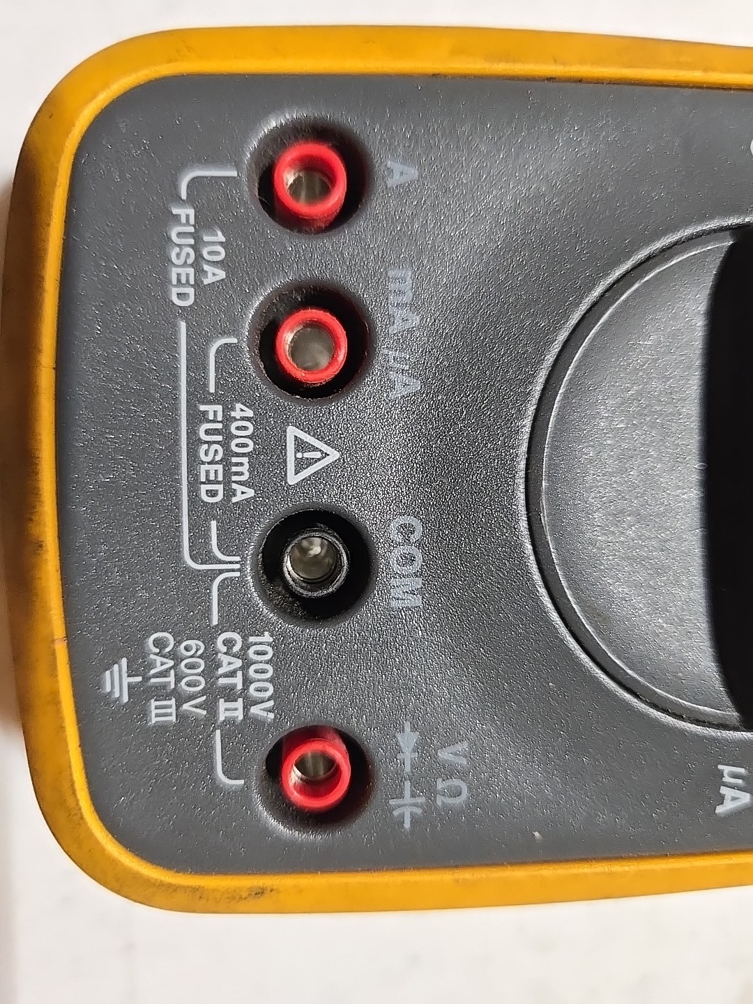 FLUKE 15B+ DIGITAL MULTIMETER (P03063942)