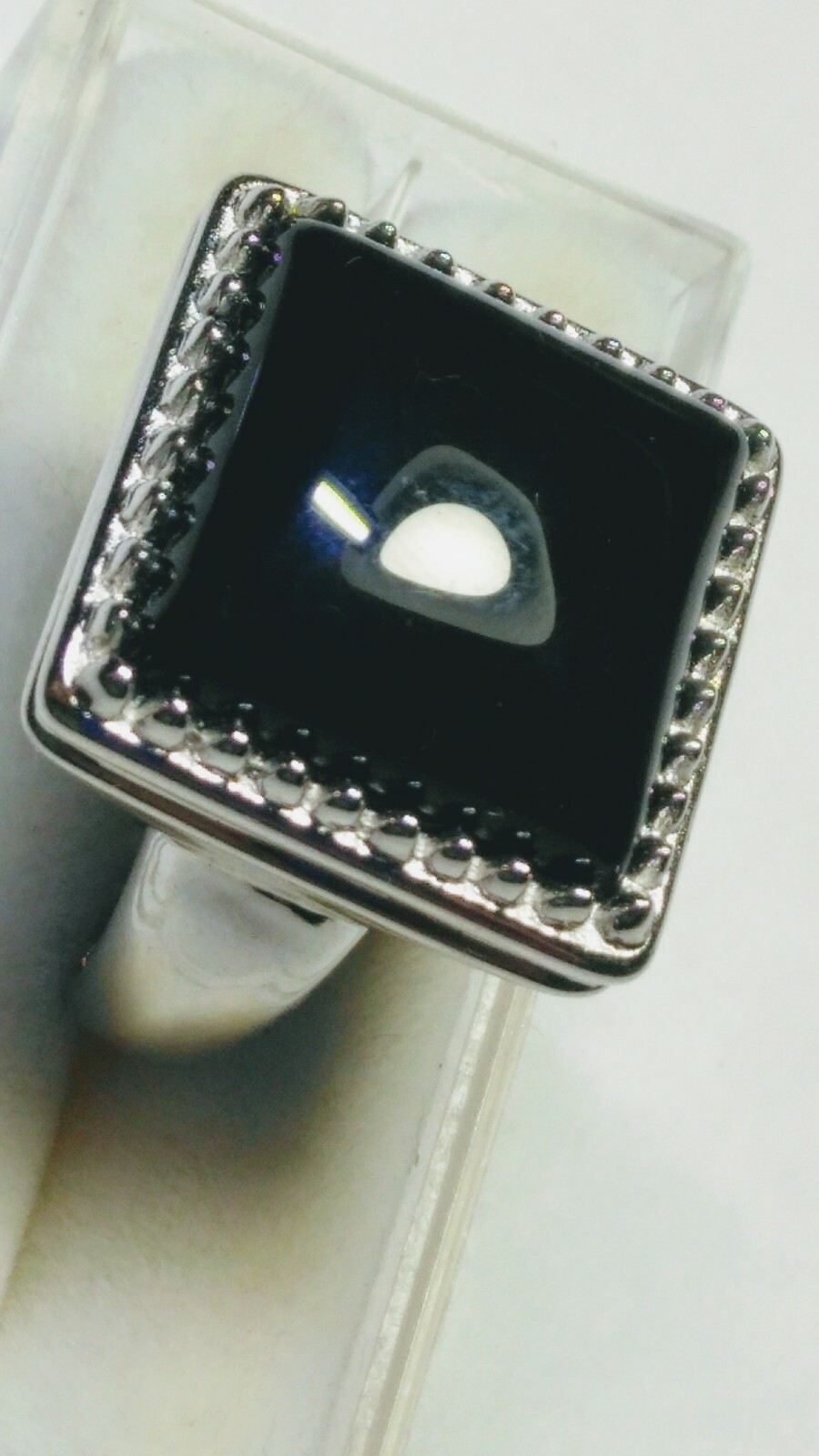 GORGEOUS BLACK ONYX IN STERLING SILVER DESIGNER RING SIZE 7.0!