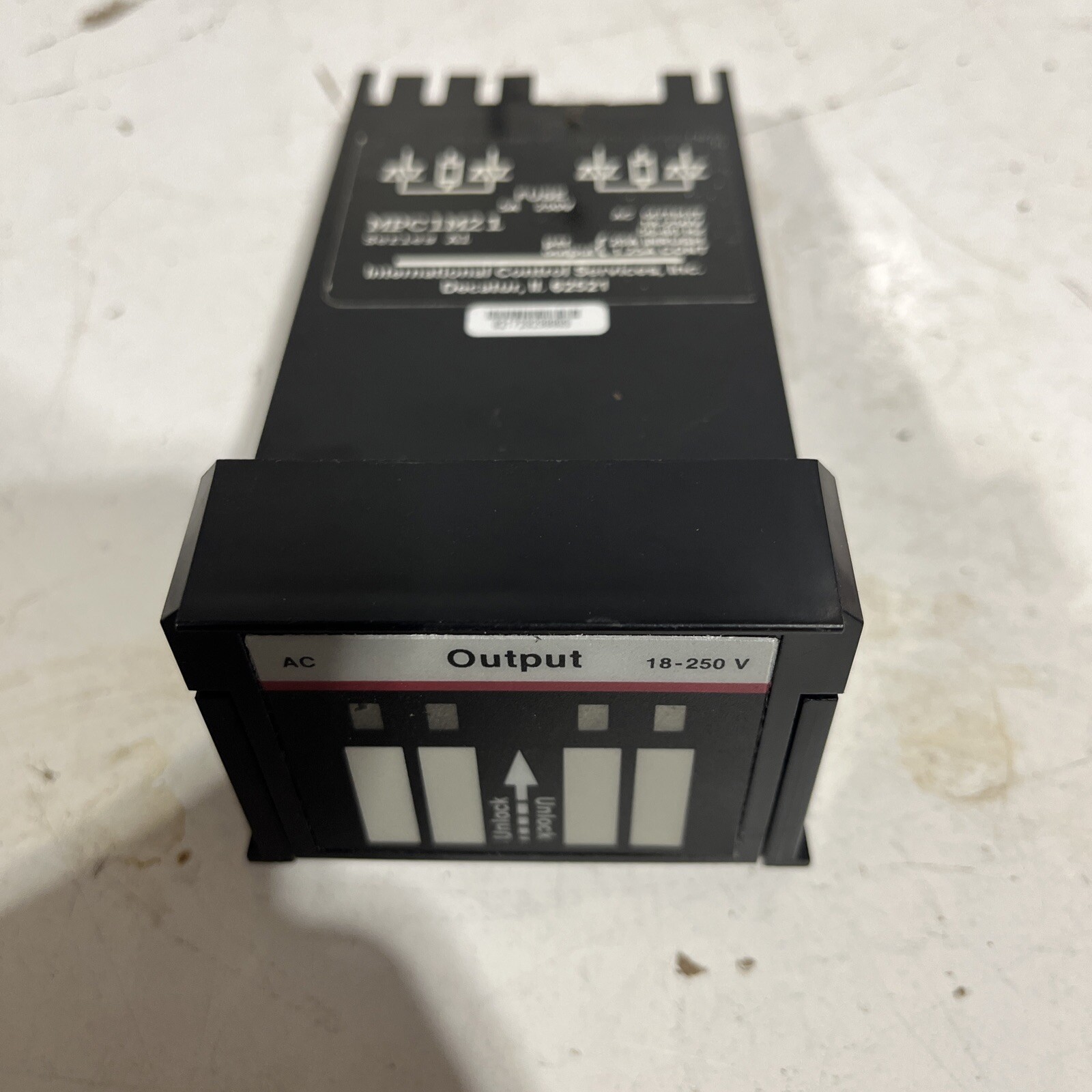 Cutler Hammer MPC1M21 18-250 VAC Output Module