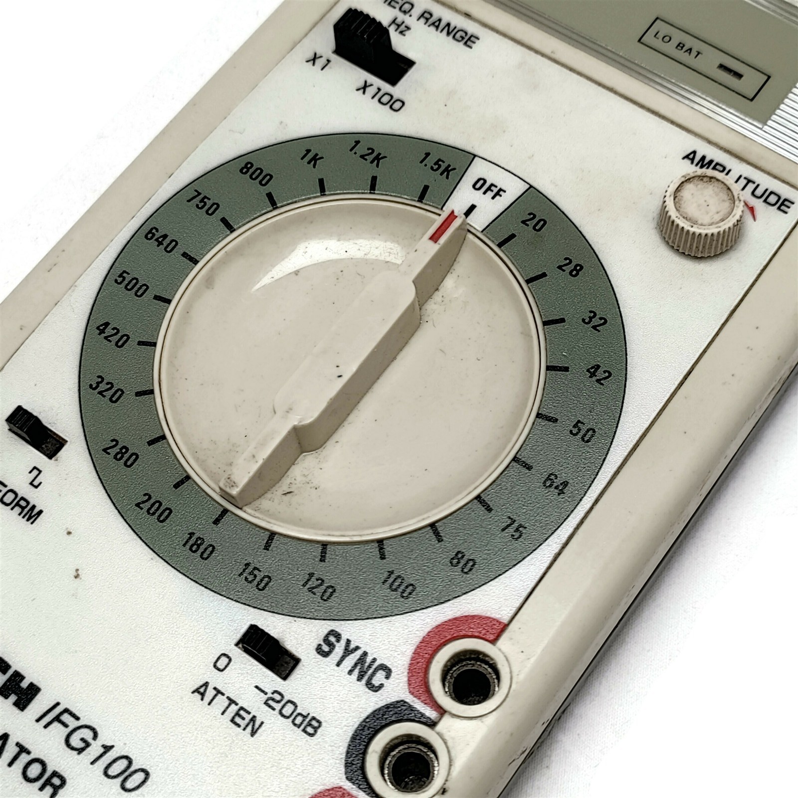 Vintage Iso-Tech IFG100 RF Oscillator Signal Generator