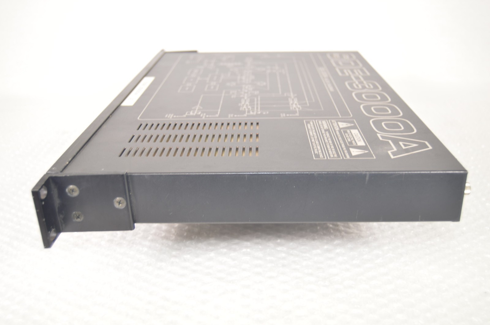 Roland SDE-3000A Digital Delay Echo Effect Processor Tested Excellent