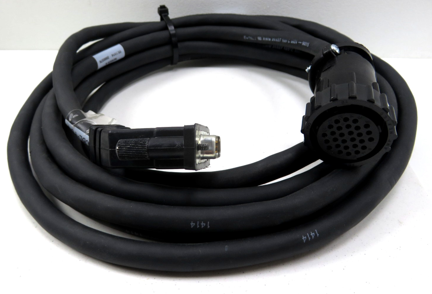 Allen Bradley 2090-CFBM6DD-CCAA04 Motor Feedback Cable