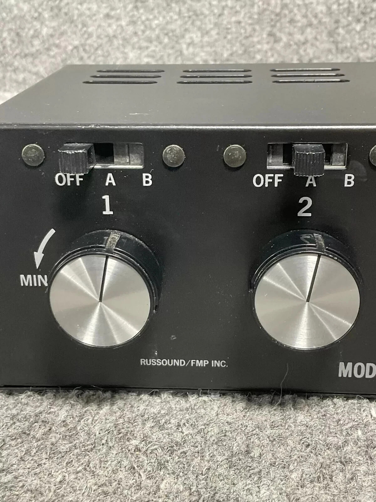 Russound SD-4 Volume Control Multi-Room Multi-Play Model Black