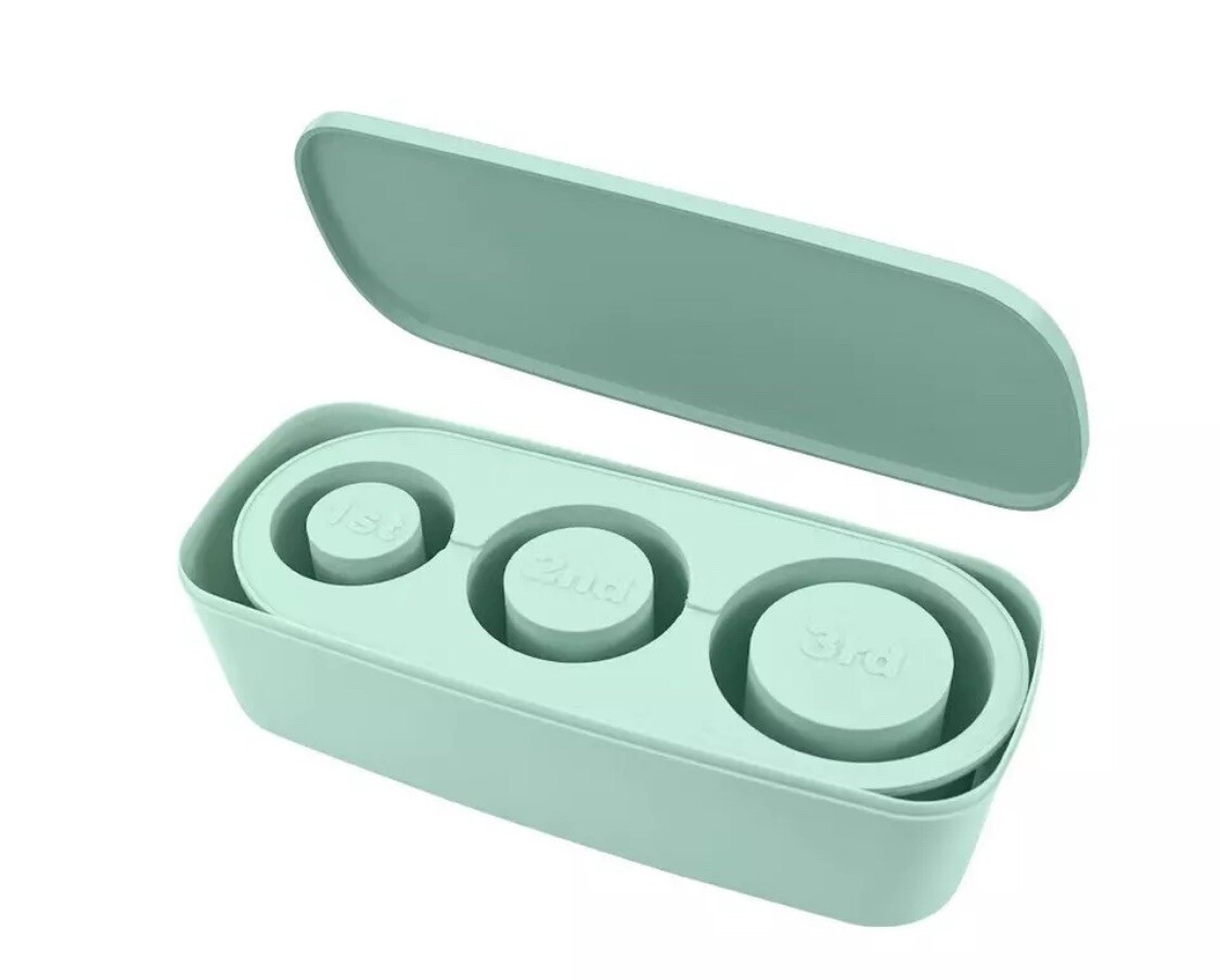 Ice Cube Tray 3 Size Ice Mold Stanley Tumbler Silicone w/ Lid & Tray NIB IN HAND