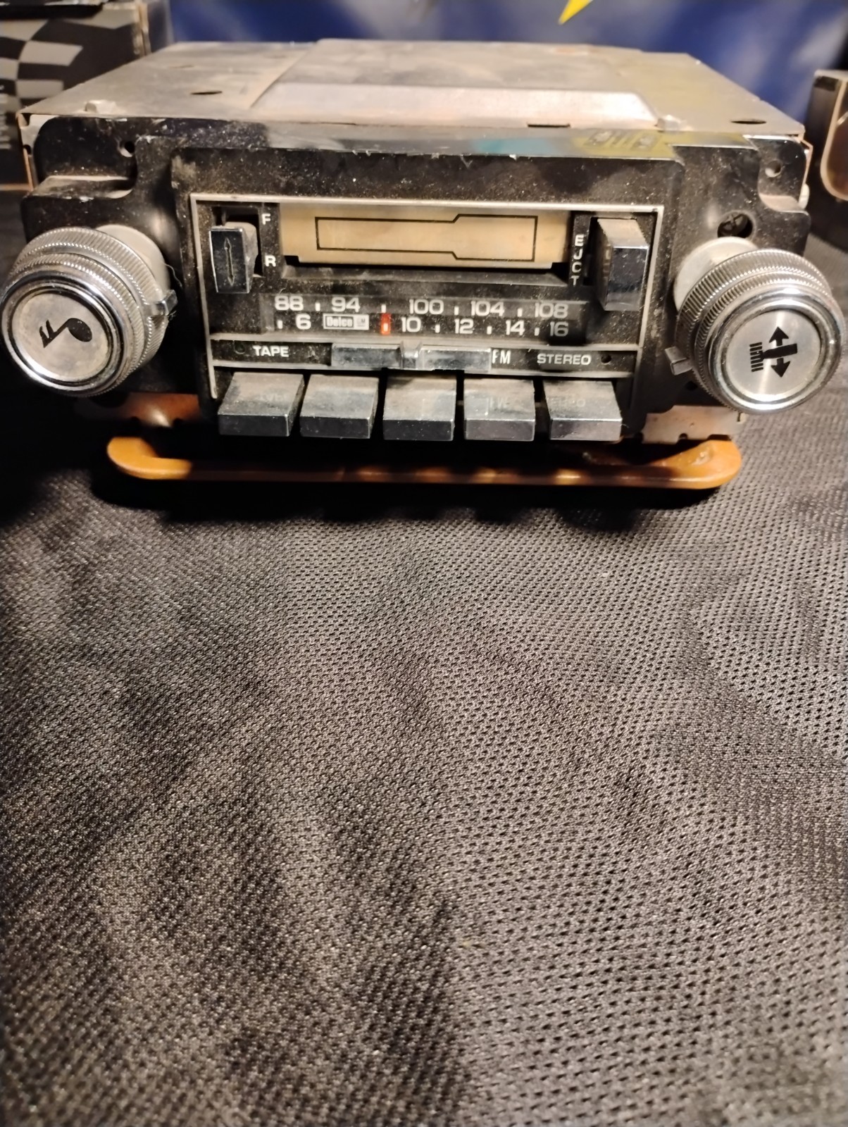 1973-77 GM Am/FM Cassette Radio 16008160 Chevy,Buick, Pontiac, Oldsmobile