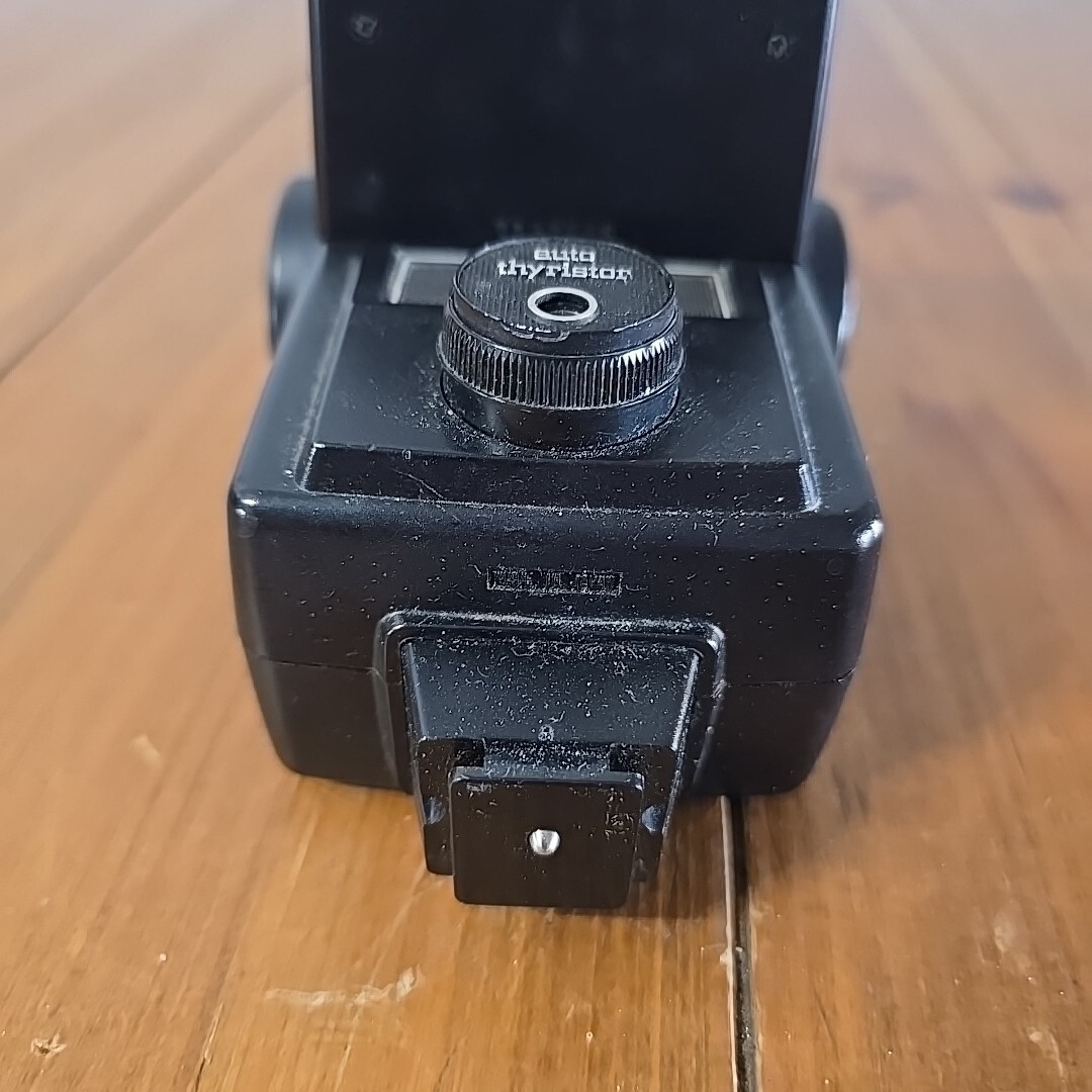 Vivitar 283 Auto Thyristor Electronic Shoe Mount Flash - UNTESTED