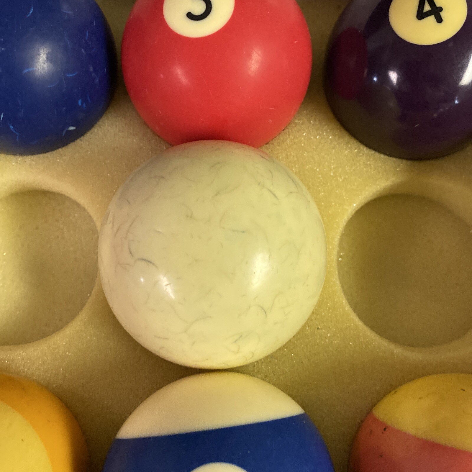 11 Victor Pool Balls Billiard with Box Not complete FAST SHIPPING!￼!!!