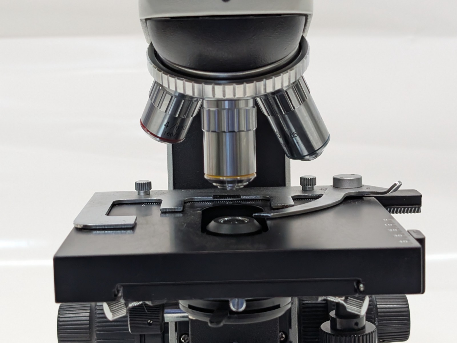 Seiler Instrument SeilerScope Binocular Mechanical Stage Lab Microscope, 110VAC