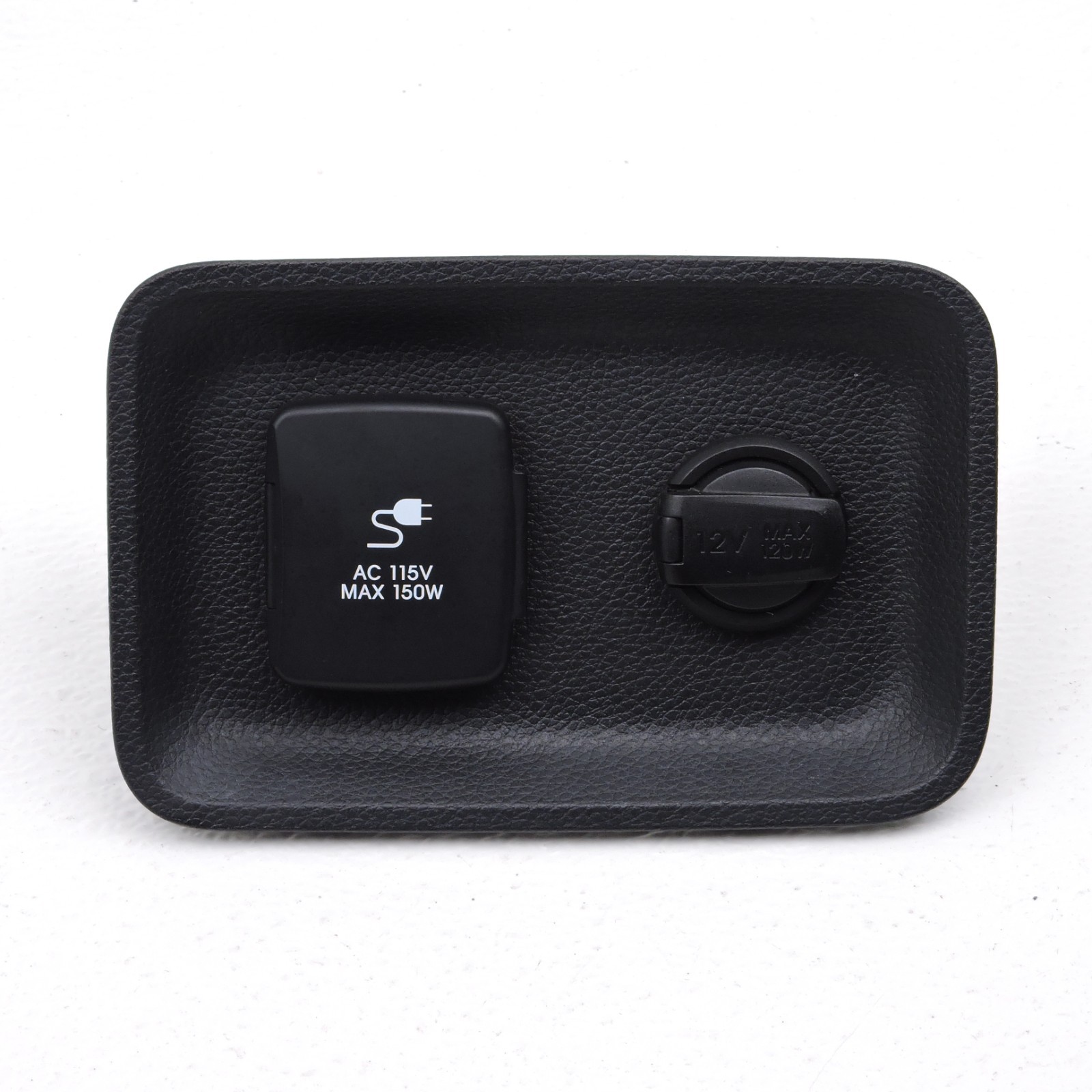 2013-2018 Hyundai Santa Fe Rear Quarter Panel AC 115V 12V Power Outlet Unit -335