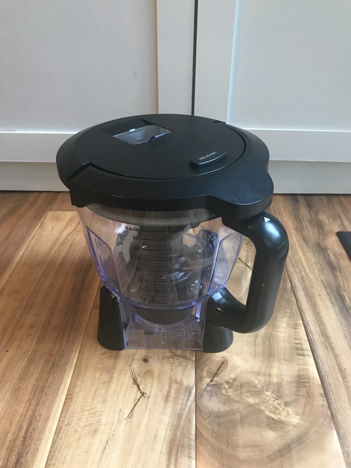 Ninja Blender Food Processor Bowl Pitcher 64 OZ With Blade & Lid GH-14014