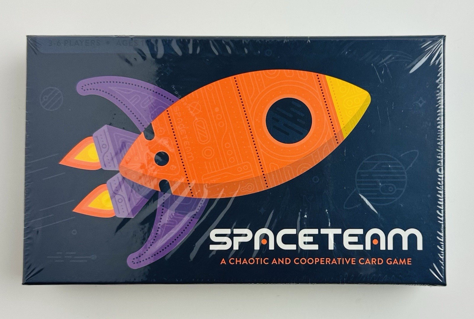 SPACETEAM A Chaotic and Cooperative Card Game , Age 10+ Players 3-6 ( New )