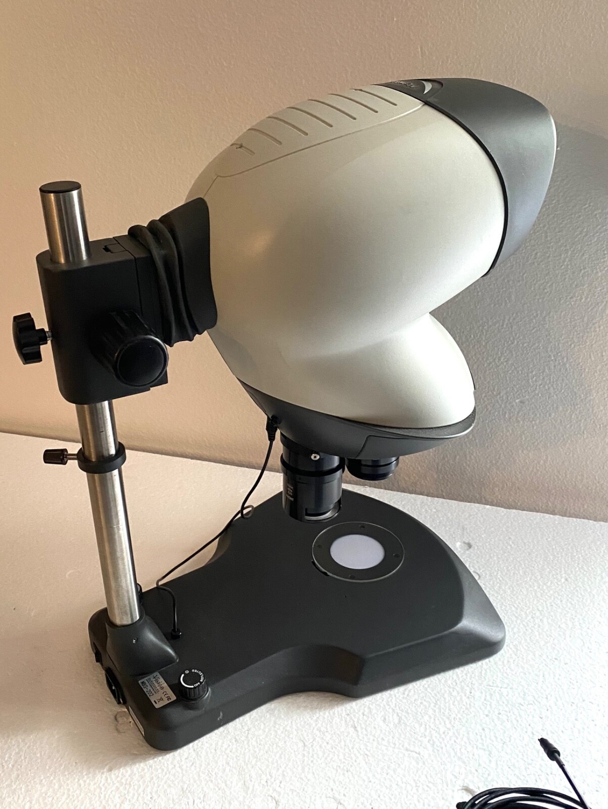 Vision Engineering Mantis Elite-Cam HD Microscope w/ 10X & 20X Lenses & Stand