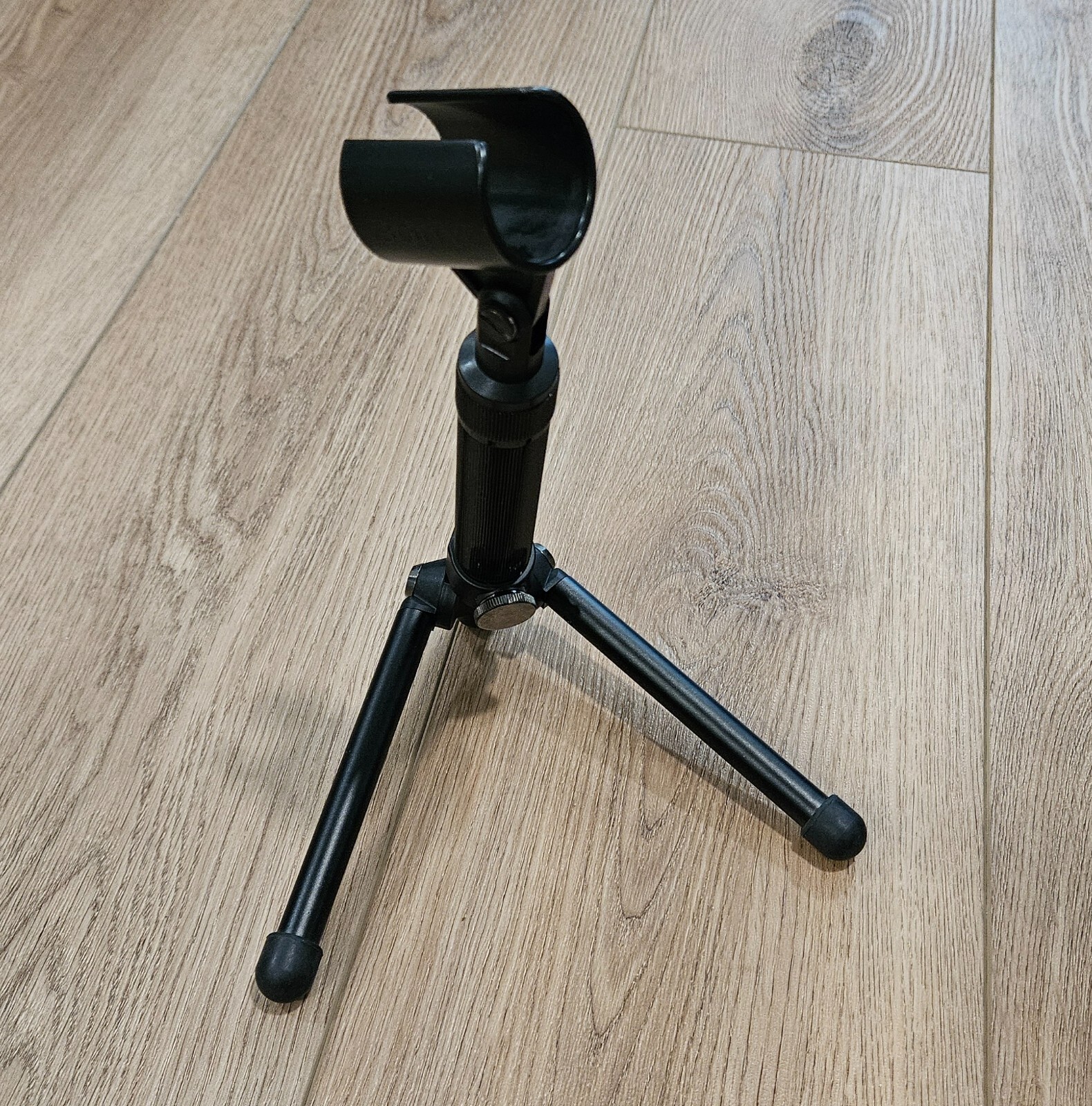 SONY Microphone Stand Desktop Tripod Foldable Used (Tripod Only)