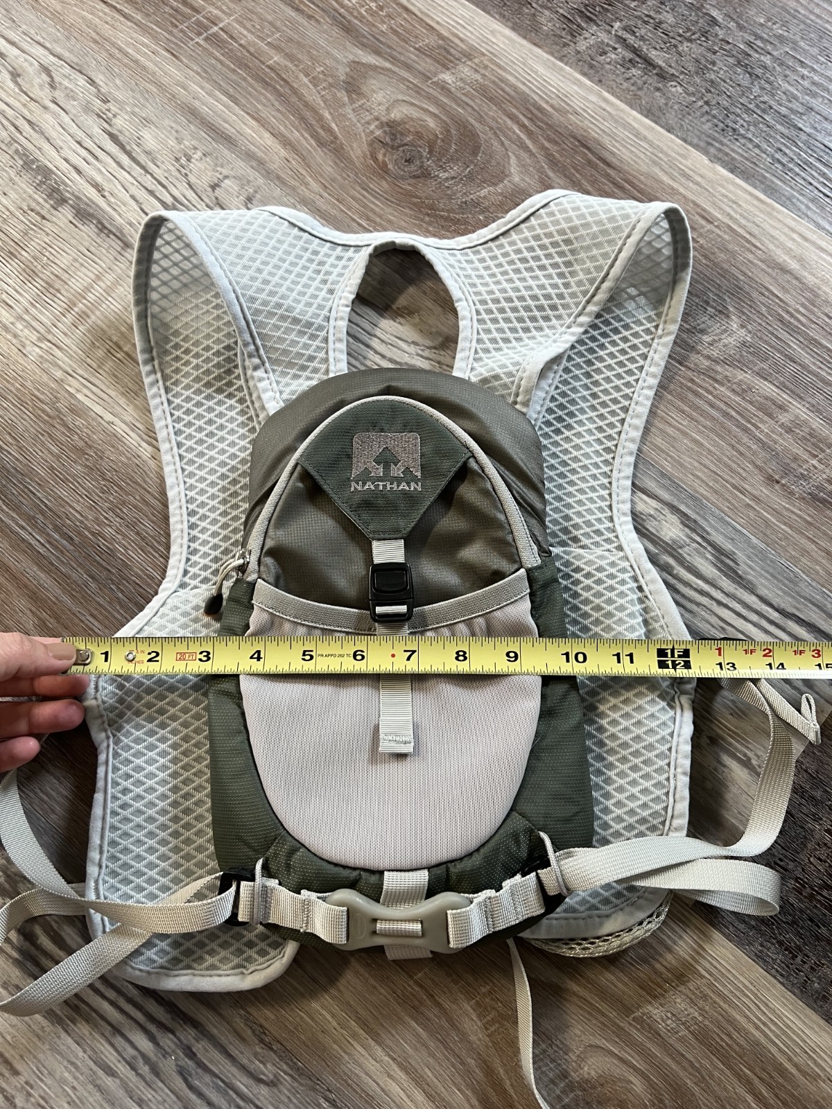 Nathan HPL 008 Race Vest Magda 1.5L Hydration Backpack Gray