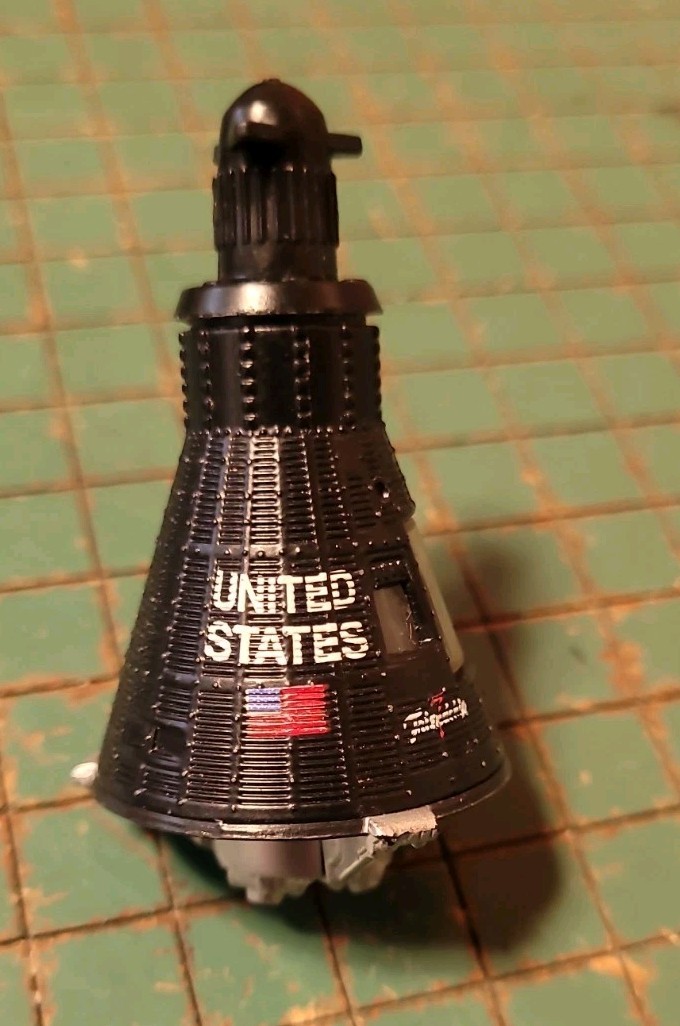 VINTAGE 1998 MATTEL DIECAST MODEL MERCURY FRIENDSHIP JOHN GLENN SPACE CAPSULE