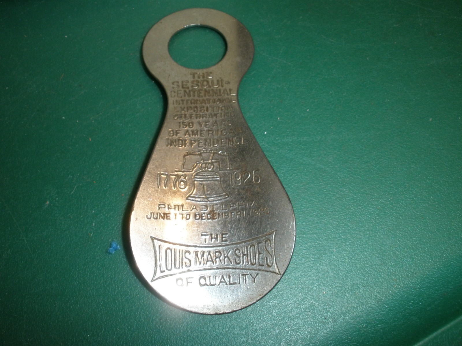 1926 Sesquicentennial Louis Mark Shoes Metal Shoehorn Promo Philadelphia (0100)