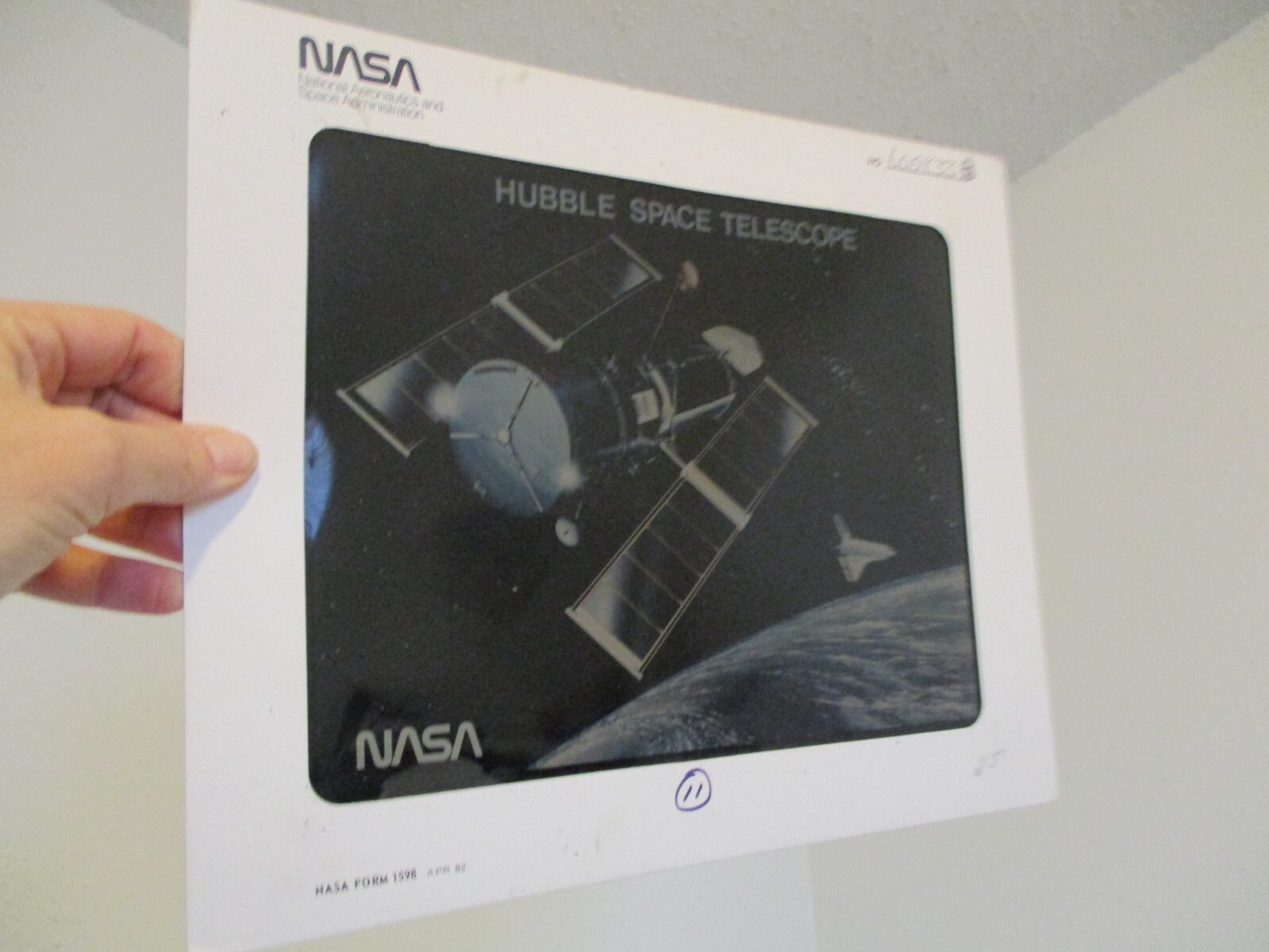 NASA MSFC HUBBLE SPACE TELESCOPE STS31 DEPLOYMENT OPERATIONS GEN REF BINDER