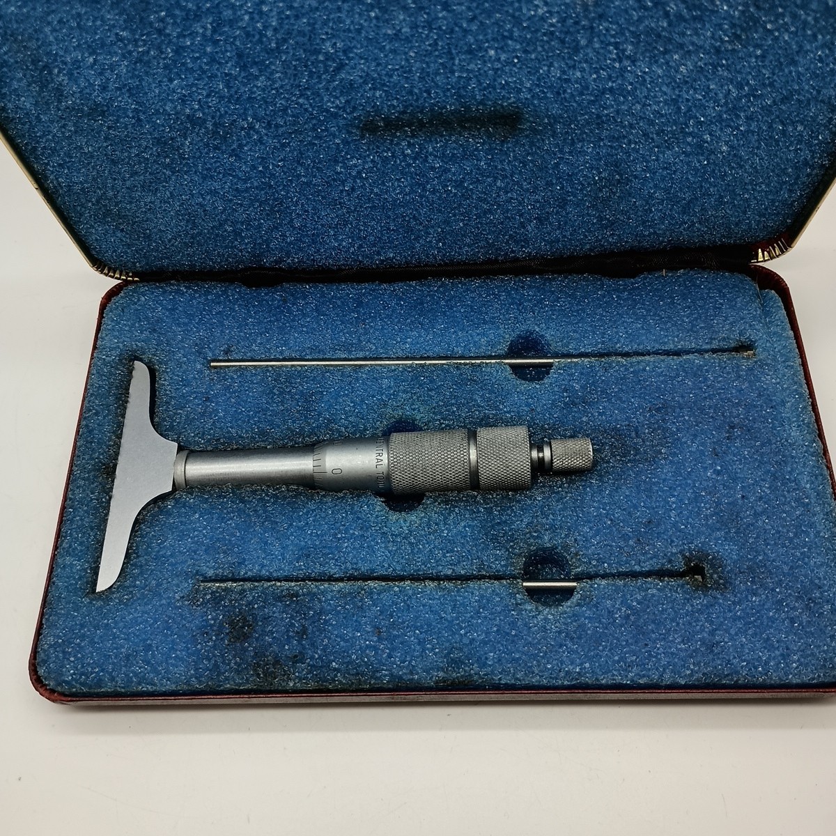 #C) Central Tool Co. #103 Depth Mirometer Range 0-3" 2.5" Base
