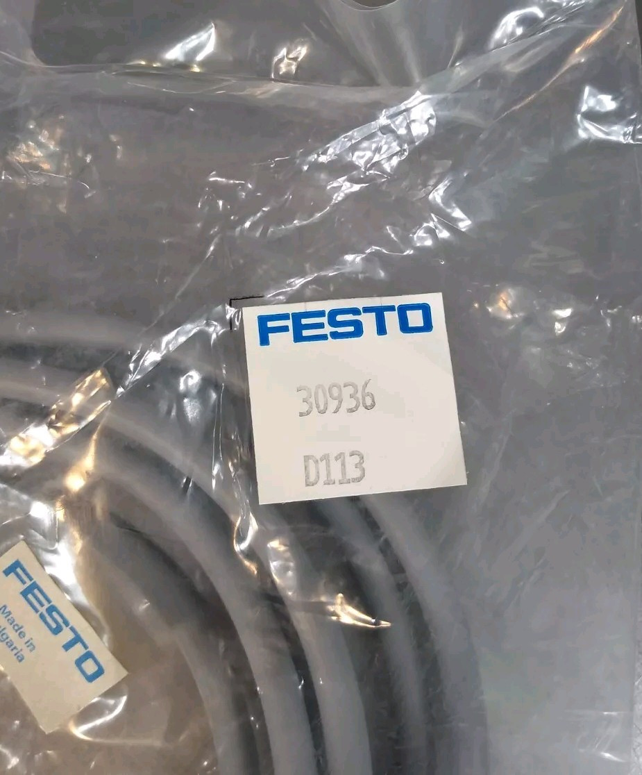 Festo 30936 Plug Socket w/ Cable 5C7